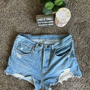 LEVI 501 shorts